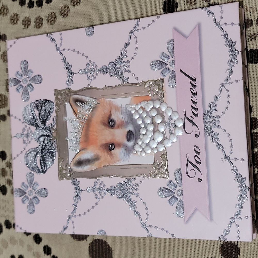 Too Faced Eyeshadow Palette